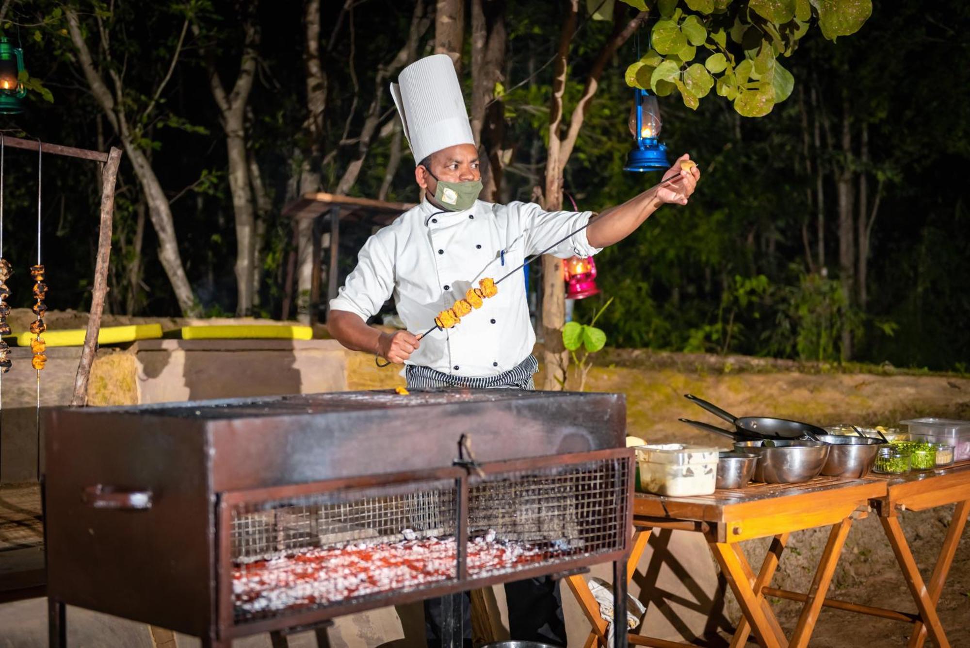Tadoba Jungle Camp Hotel Mohurli Exterior photo